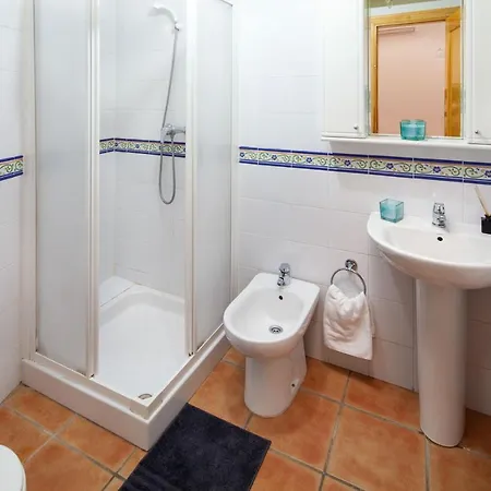 Apartamento 2a En Carihuela Junto A La Playa